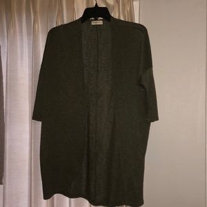Olive green sweater. Large.
